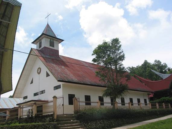 Gereja_Katolik_Deri.jpg